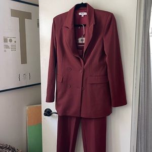 Billie The Label Wine Suit Set